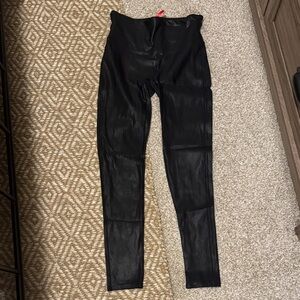 SPANX Faux Leather Leggings (M)